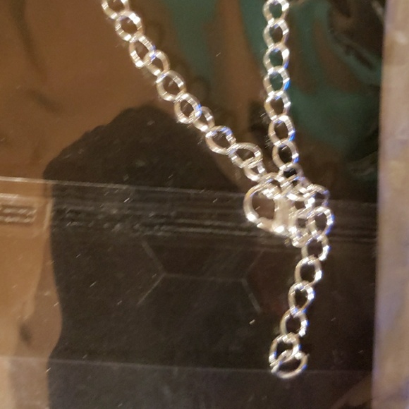 Silverstone Necklace and Earrings Set - Picture 5 of 5